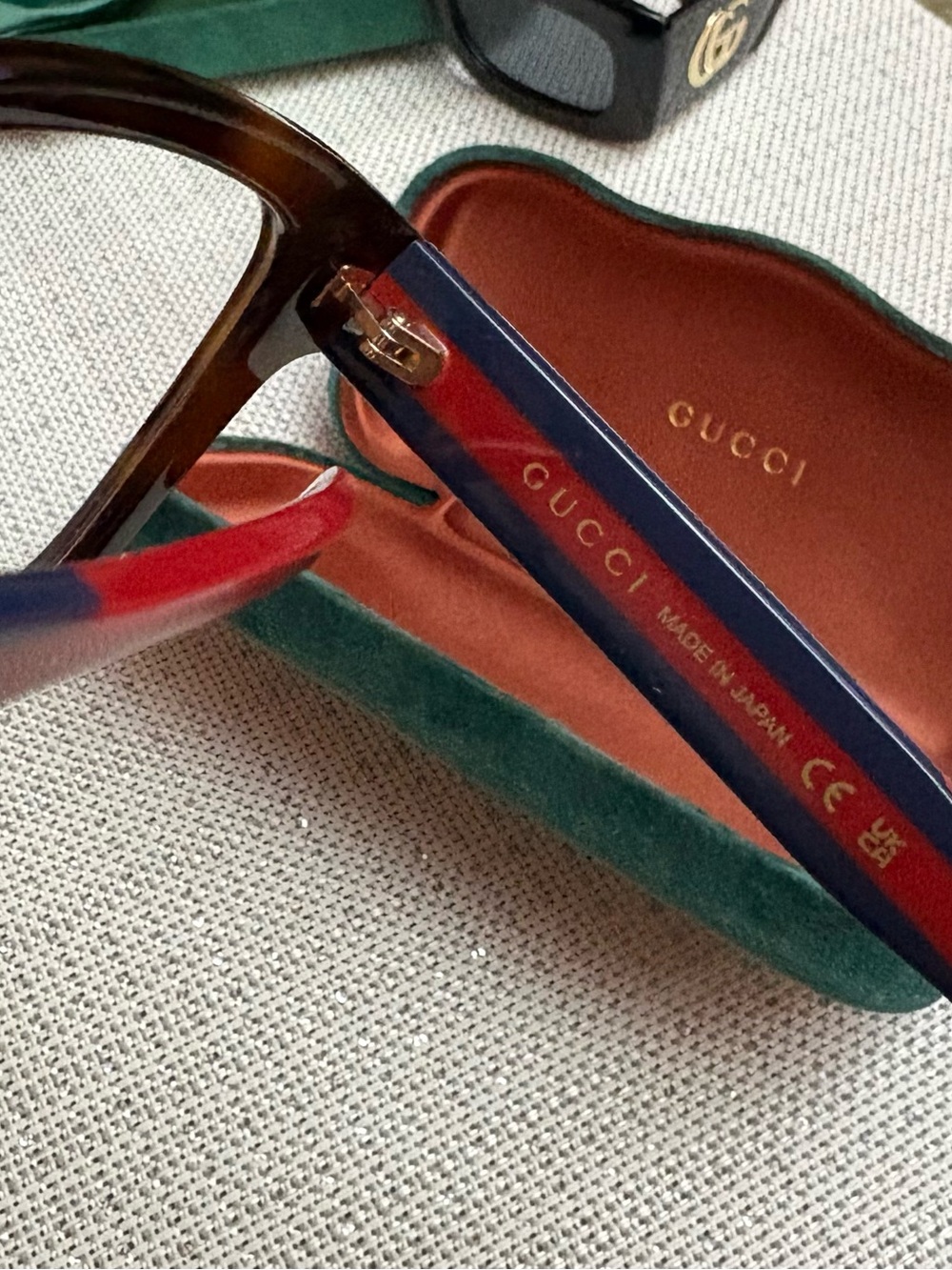 Men Bags Subcategory Classification - Picture 9 of 13
